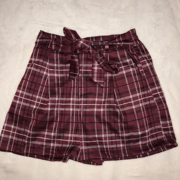 Red shorts - never worn - Picture 1 of 1